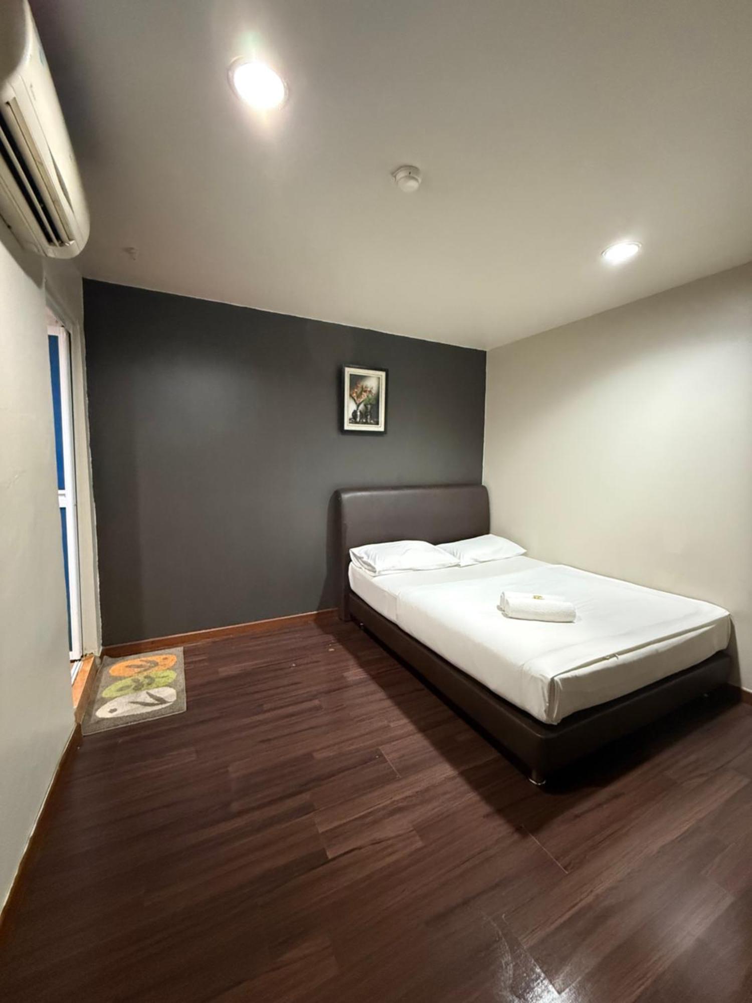 1St Living Subang Ss15 Hotel Субанг Джая Екстериор снимка